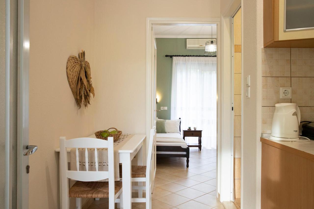 Elena Luxury Living Lägenhet Paralía Skotínis Exteriör bild