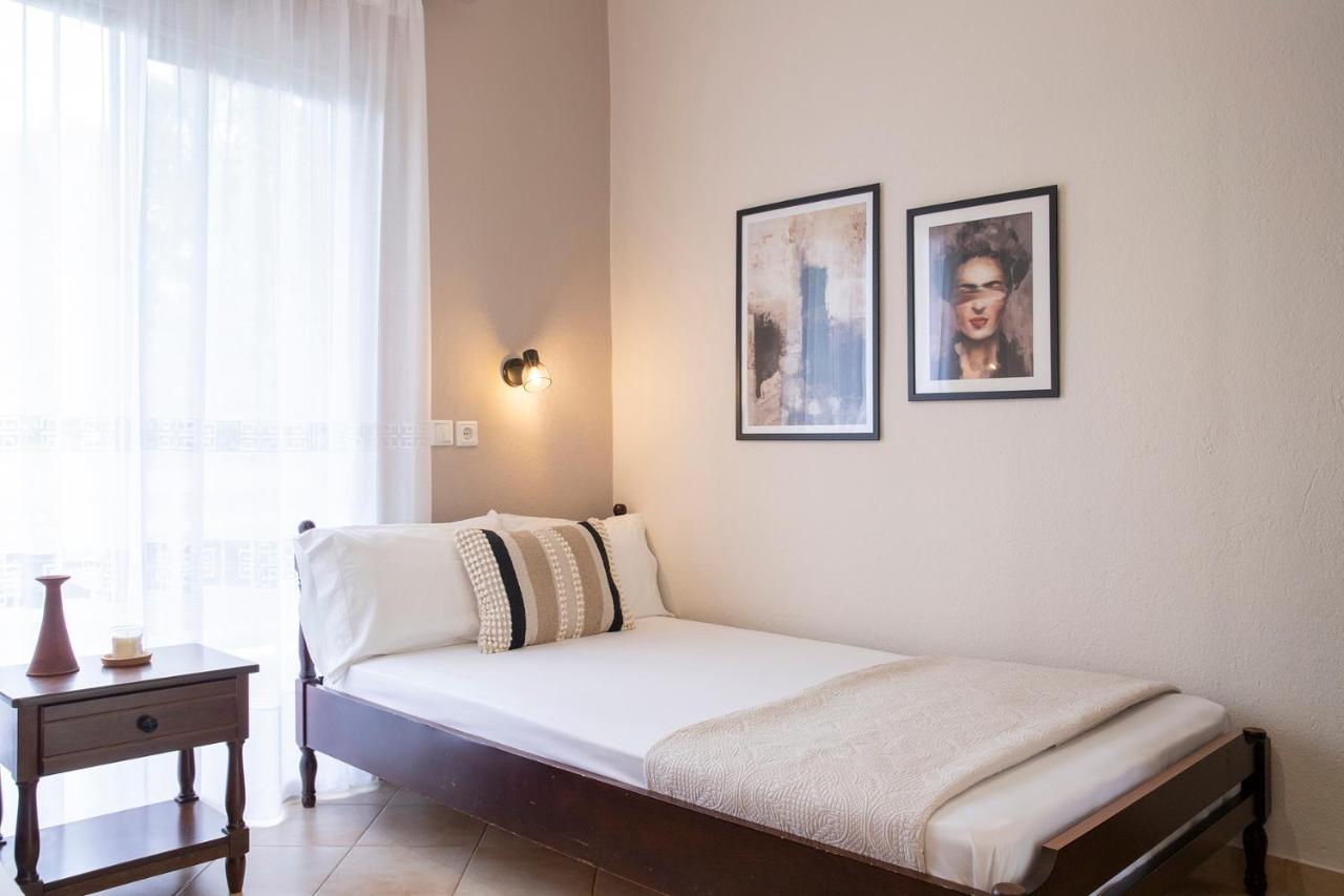 Elena Luxury Living Lägenhet Paralía Skotínis Exteriör bild